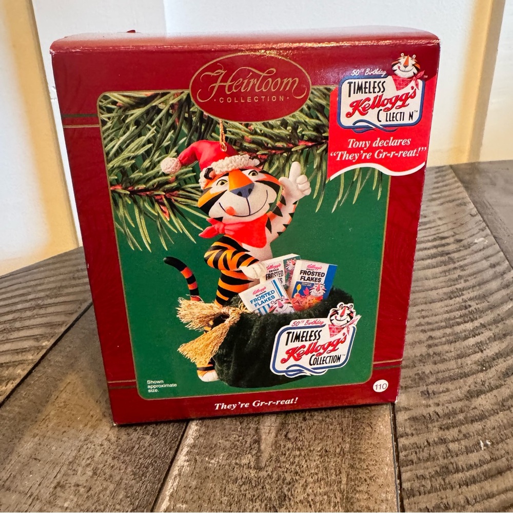 Carlton Cards Kellogg's Tony the‎ Tiger Christmas Ornament They're Gr-r-reat!